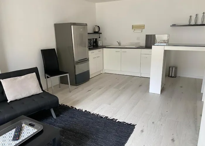 Вілла Antheor Cap Roux